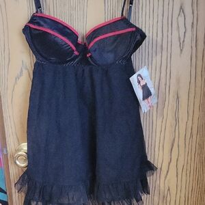 Chic Black and Red Women's Chemise